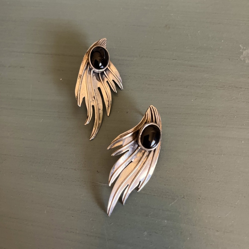Earrings sterling silver/onyx earring